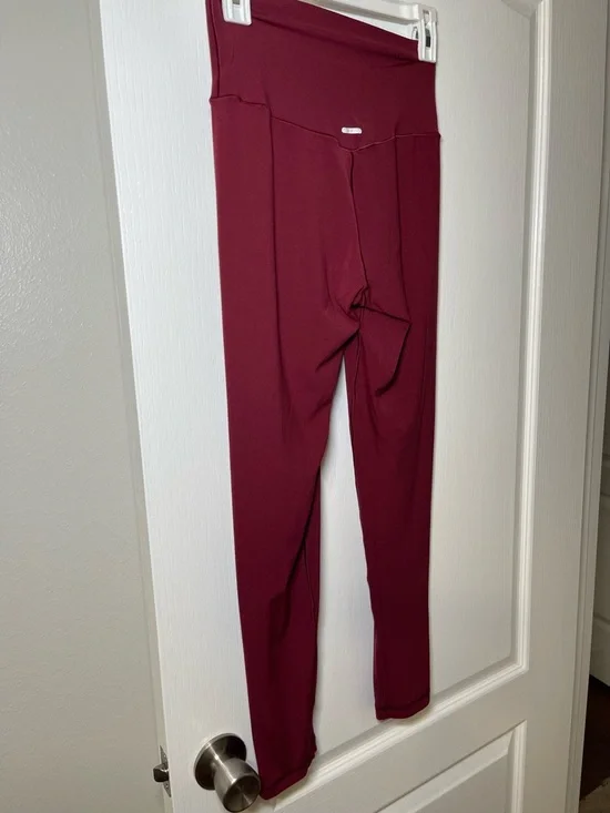 Aerie Chill Play Move Women’s High-Waist Burgundy Leggings Size Medium - Picture 5 of 11